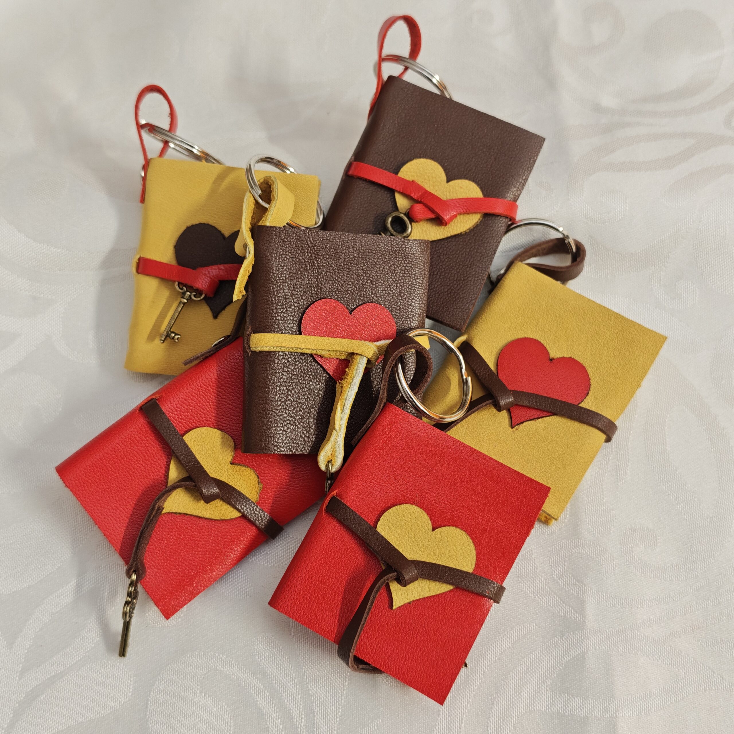 Leder-Minibuch- Es ist Liebe